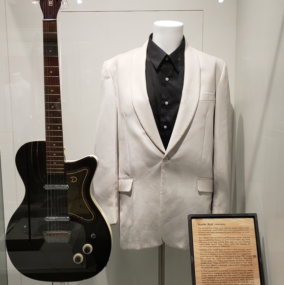 Meet your Posher, Peter - Picture 1 of 1